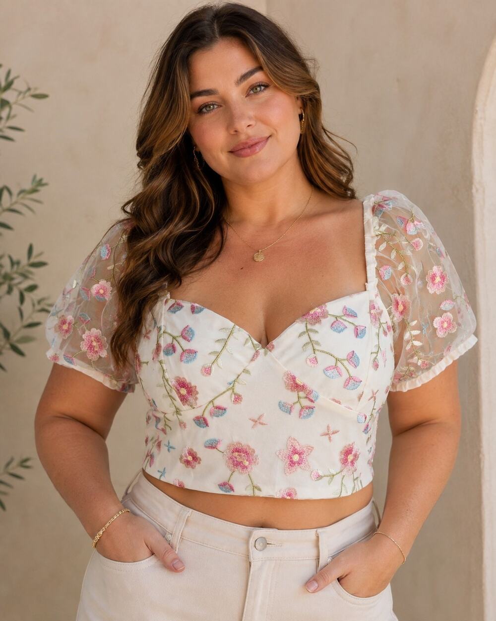 Altar'd State XL NWT Ivory Floral Embroidered Sweetheart Puff Sleeve Crop Top